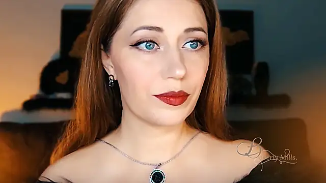 MissBeverlyMills online show from October 9, 2025, 4:54 am