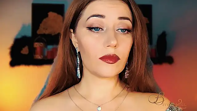 MissBeverlyMills online show from November 10, 2025, 2:21 am