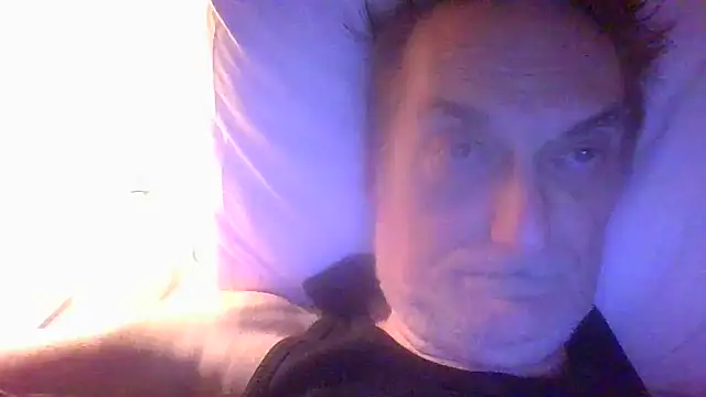 Snapshot of Alain-Bertrand chatting on January 14, 2026, 1:11 am Alain-Bertrand online show from January 14, 2026, 1:11 am