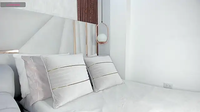 im giselle  online show from September 22, 2025, 5:31 am