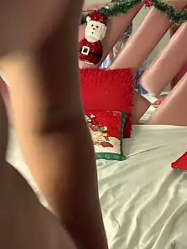 Snapshot of Tamara_Lubezkii chatting on December 8, 2024, 8:04 pm Tamara Lubezkii online show from December 8, 2024, 8:04 pm