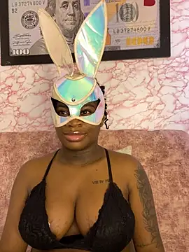 Snapshot of Tamara_Lubezkii chatting on October 31, 2025, 7:15 pm Tamara Lubezkii online show from October 31, 2025, 7:15 pm