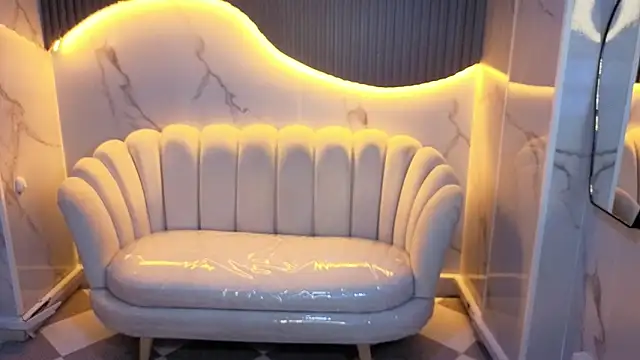 victoria castillo b online show from February 11, 2026, 7:52 pm