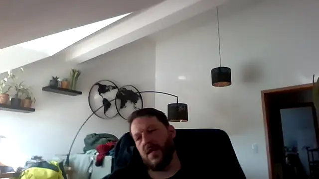 BennyLommy online show from March 19, 2026, 2:43 pm