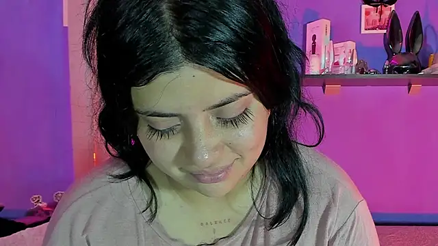 Alexa Espinoza online show from February 21, 2025, 2:27 pm