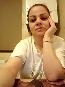 Snapshot of Adelamilfsex chatting on March 1, 2026, 6:21 pm Adelamilfsex online show from March 1, 2026, 6:21 pm