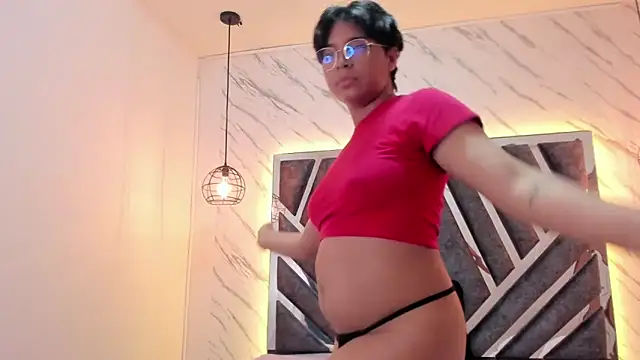 Emmapark  online show from February 13, 2025, 10:00 pm