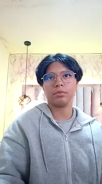 Emmapark  online show from March 2, 2025, 11:50 am