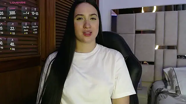 sofiaduque 26 online show from January 20, 2025, 11:54 pm