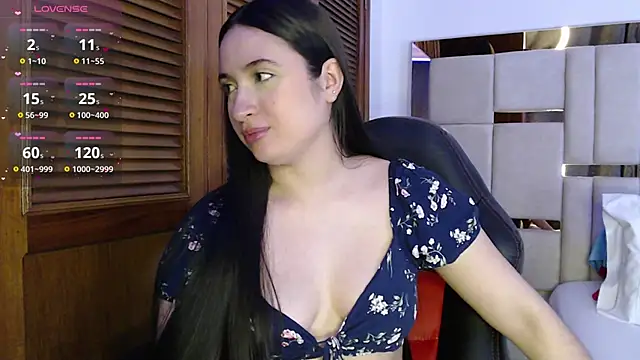 sofiaduque 26 online show from February 19, 2025, 11:04 pm