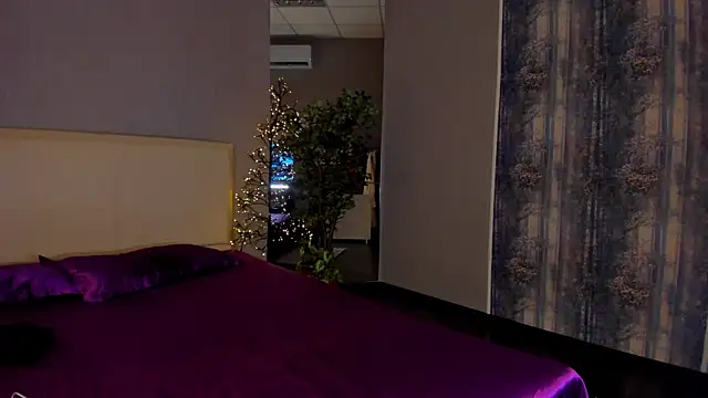 SelenaaSky online show from January 9, 2025, 6:59 am