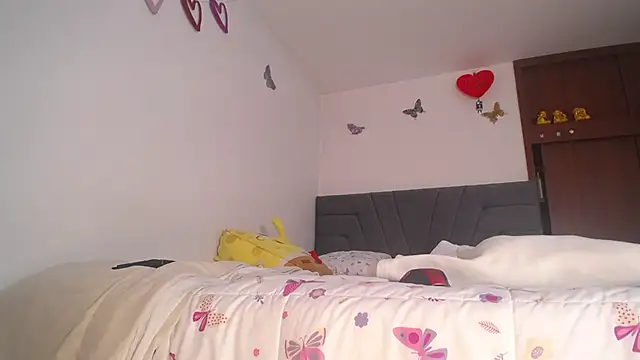 Yinn Silver online show from March 12, 2025, 7:57 am