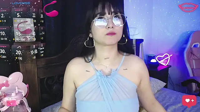 Snapshot of SexyLuna__ chatting on February 4, 2025, 10:55 pm SexyLuna online show from February 4, 2025, 10:55 pm