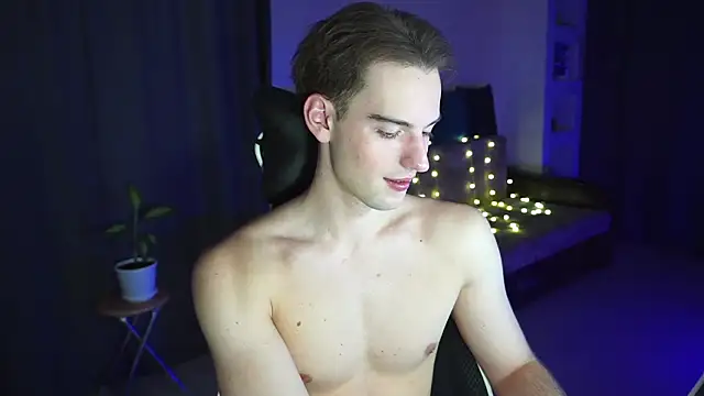 Litmate online show from November 18, 2025, 3:56 am