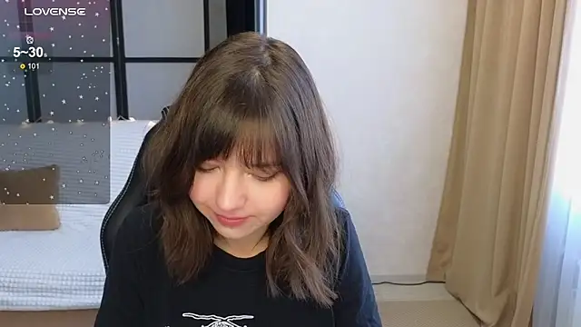 Lina Brownie online show from November 28, 2025, 3:53 am