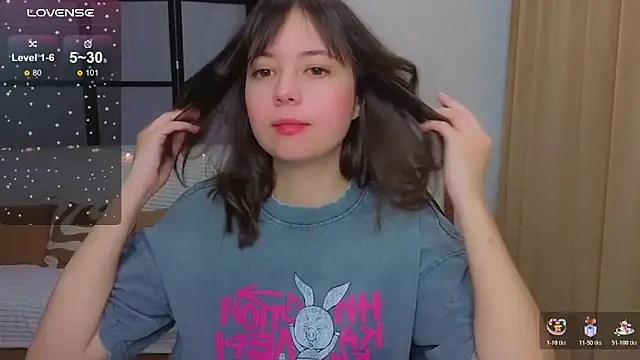 Lina Brownie online show from December 15, 2025, 3:22 am