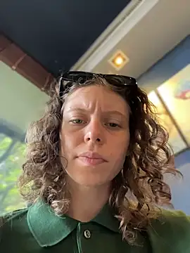 RinaMood online show from February 6, 2026, 4:39 am