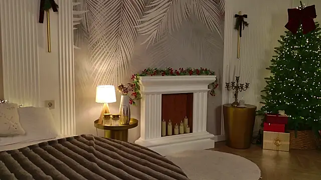 Miley Smile online show from December 19, 2025, 5:58 am