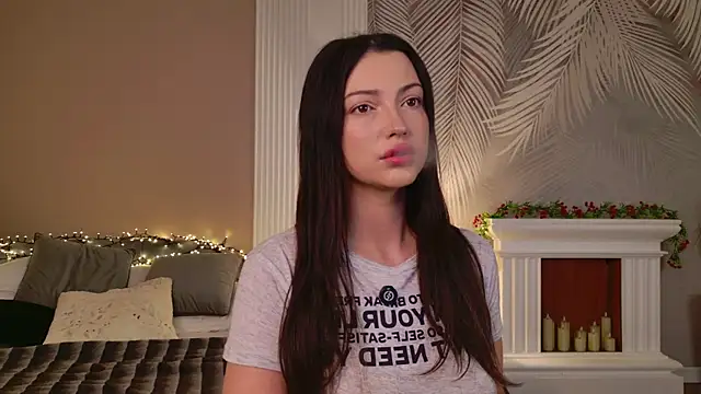 Miley Smile online show from December 21, 2025, 5:36 am