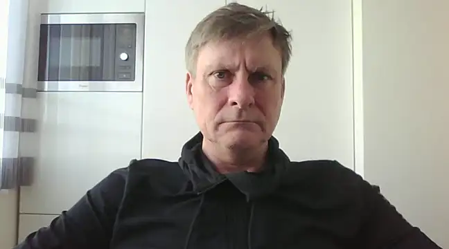 johnnym1 online show from February 4, 2025, 9:38 am