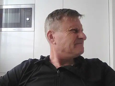 johnnym1 online show from March 14, 2025, 12:40 pm