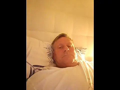 johnnym1 online show from June 1, 2026, 4:14 am