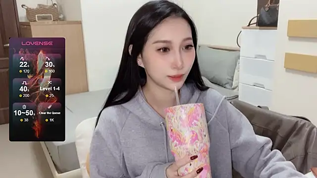 yu5888 online show from December 22, 2024, 9:11 am