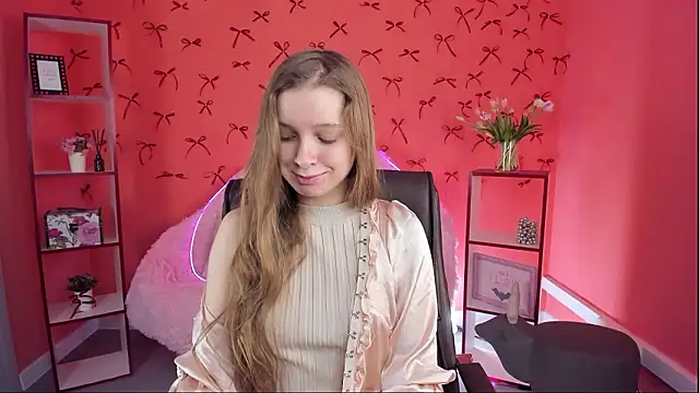 MayaSinabon online show from December 3, 2024, 7:21 am