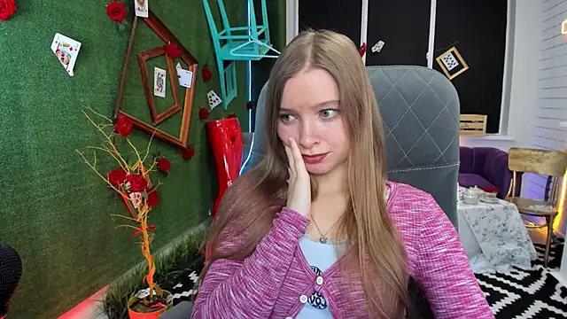 MayaSinabon online show from December 11, 2024, 10:14 am