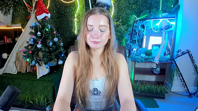 MayaSinabon online show from December 28, 2024, 12:13 pm