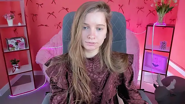 MayaSinabon online show from January 18, 2025, 3:05 pm