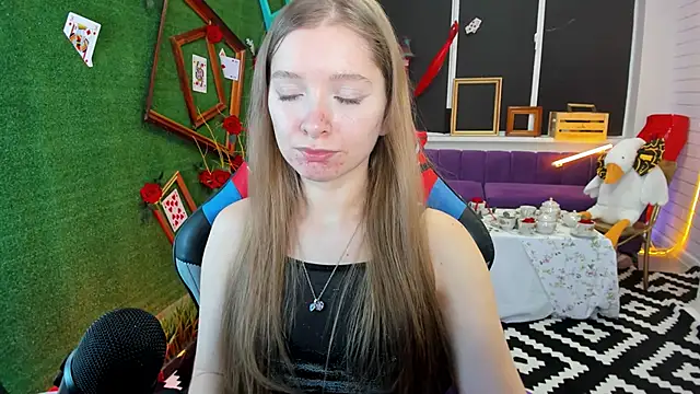 MayaSinabon online show from February 11, 2025, 12:27 pm