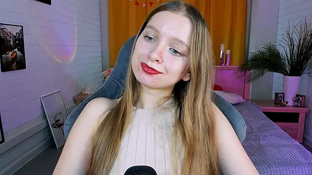 MayaSinabon online show from February 19, 2025, 3:27 pm
