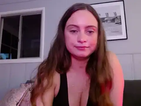 Sophie Raegan online show from March 6, 2025, 11:58 am