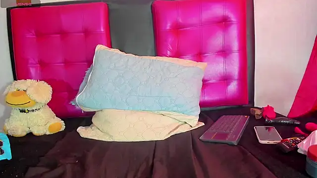 AlanaLars online show from September 14, 2025, 4:17 pm