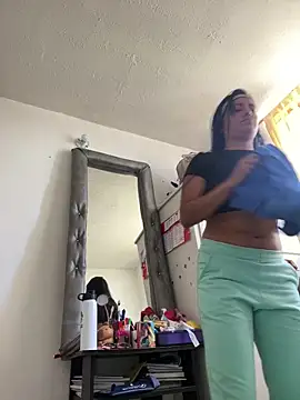 AlanaLars online show from April 2, 2026, 4:59 pm