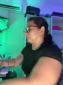 Snapshot of Amarantha_666 chatting on May 25, 2026, 11:33 pm Amarantha 666 online show from May 25, 2026, 11:33 pm