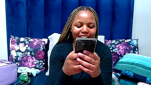 HotSmallTits online show from April 13, 2026, 5:29 pm