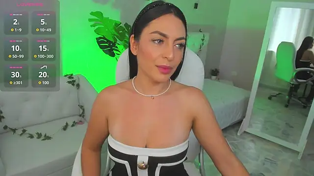 yourmagic venus online show from May 27, 2026, 9:56 pm