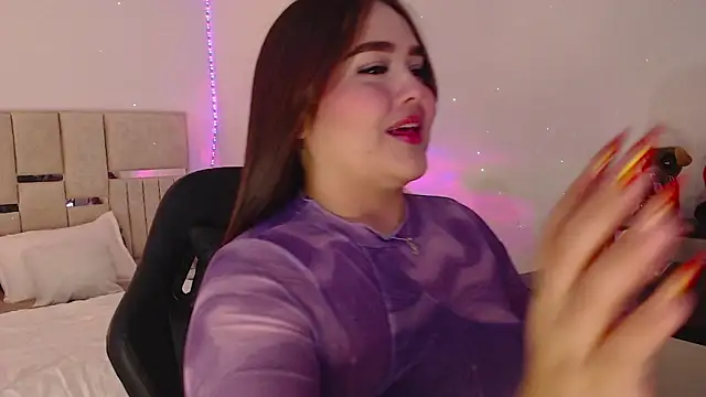 KimGeorgia  online show from February 25, 2025, 11:11 pm