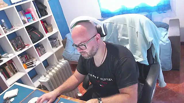 ravingr4d4 online show from March 3, 2026, 11:27 am