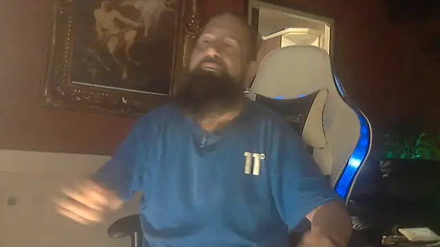 Snapshot of maseurbeardedpig chatting on August 7, 2026, 3:52 am maseurbeardedpig online show from August 7, 2026, 3:52 am