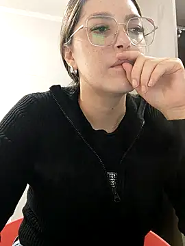 Snapshot of Daniela77771 chatting on April 17, 2026, 3:15 pm Daniela77771 online show from April 17, 2026, 3:15 pm