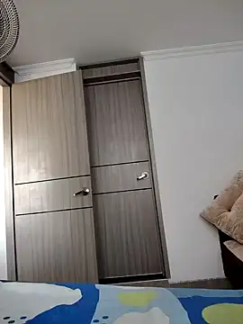 Snapshot of Karol_and_David_hotcouple chatting on February 9, 2025, 9:28 pm Karol and David hotcouple online show from February 9, 2025, 9:28 pm