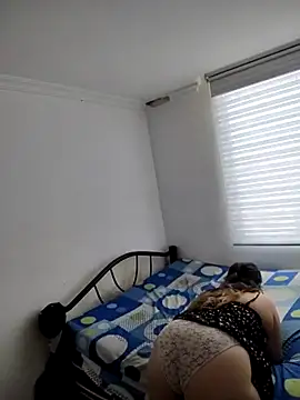 Snapshot of Karol_and_David_hotcouple chatting on February 22, 2025, 7:58 pm Karol and David hotcouple online show from February 22, 2025, 7:58 pm