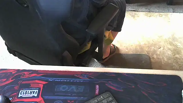 Silvia2277 online show from September 26, 2025, 1:59 pm