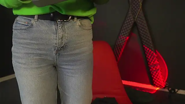 CelineConner online show from March 18, 2026, 5:21 am