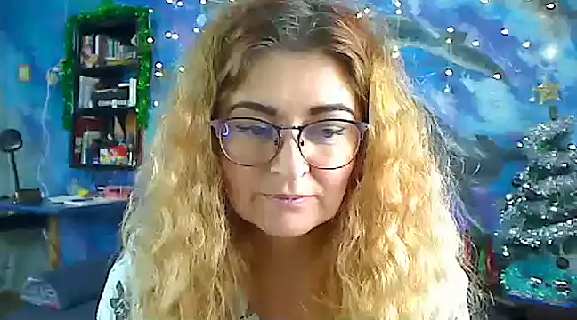 Helen1974 online show from January 3, 2025, 6:35 pm