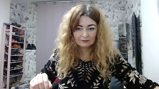 Helen1974 online show from January 9, 2025, 11:02 pm