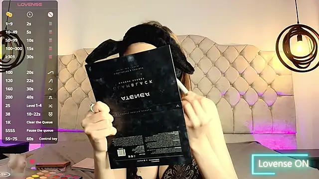 bellablack27 online show from March 13, 2025, 1:29 pm